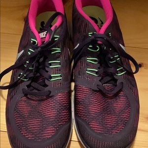 Nike sneakers size 8